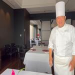 Kobe Grill - シェフがあいさつに来てくれました