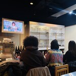 大衆酒場 ほへと - カウンター席