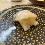 はま寿司 - あわび　※コリコリで旨いけどもうちょっと大きさと厚みがあるといいなー。でもこの値段ならしゃーないですな！
