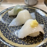 はま寿司 - 3種食べ比べ　※手前から真いか、アカイカ、アカイカ大葉漬け　※普通に旨い。