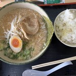 にんたまラーメン ゆにろーず - 