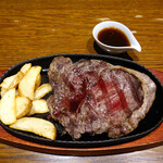 DINING BAR BBC - 熱々でテーブルへ・・