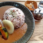 山の上の茶屋 - 季節の野菜が溶け込んだカレー