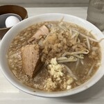 ラーメン荘 歴史を刻め 下新庄本店 - 
