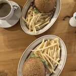ムースヒルズバーガー - 