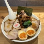 オランダ軒 - しょうゆチャーシューメン 1500円
                                味玉 120円