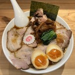 オランダ軒 - しょうゆチャーシューメン 1500円
                                味玉 120円