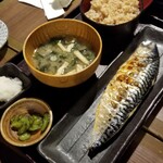 炭火焼干物定食 しんぱち食堂 天神パルコ店 - 
