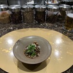 TOKYO CHINOIS 神子 - A5の黒毛和牛でよだれ牛