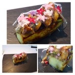 NARISAWA - ◆「祇園祭り」と名付けられたお料理。 
      祇園祭の山車をイメージされています。賀茂茄子の上にはトマトのエキスを寒天状にしたものがのせられています。 