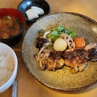 春秋ユラリ 恵比寿 - 