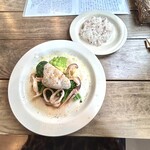 イシオノ - カツオのコンフィ〜つぼみ野菜を添えて〜＆古代米入りごはん