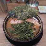 家系ラーメン王道家直伝 との丸家 - 