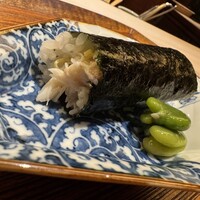 室町 唯 - 