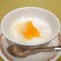 瑞麟 - 杏仁豆腐