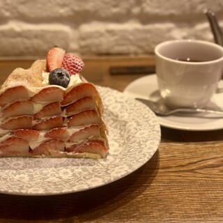 アフタヌーンティー・ラブアンドテーブル_1