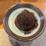 らうめん処 やまうり - 辛味。ラーメンよりもご飯に合う味。