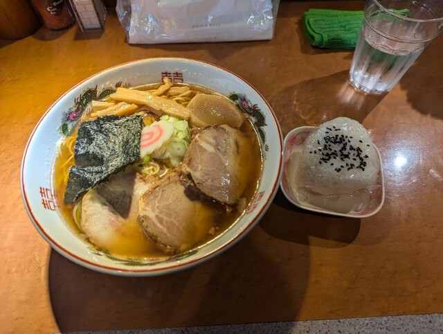 らうめん処やまうり小柳 青森市のラーメン店｜こだわり豚骨スープ