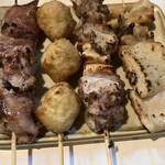 やまちゃん - なんこつにつくね、白モツ