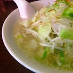 はつね - タンメン　麺顔アップ