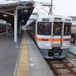 西富士宮駅に到着。タクシーでお店へ。。。