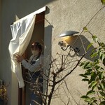 浅草 ひら山 - 外観と店員さん