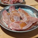 炭火焼肉 昭和ホルモン - 