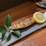 桶家乃隠居 - 大葉いわし塩焼き
