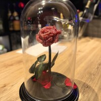 肉寿司 イタリアンバル 閂 心斎橋店 - 美しき肉のバラ。