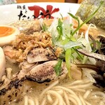 麺屋 だいくう - 博多味玉中華そば大盛り880円！