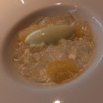 レストラン ビオス - ソラマメのココナッツミルクと白ワインのジュレ