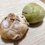ひなた - いちじくレーズンナッツゴロゴロ＆ほうれん草パン