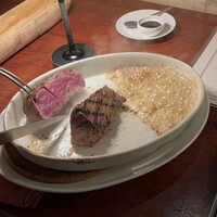 カルネジーオ イースト - 