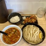 隆勝 - 
