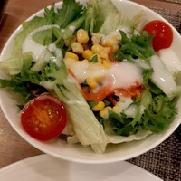 ザ・ループ(ホテルアゴーラリージェンシー大阪堺) - サラダのアップ　野菜高騰の折、新鮮で良き！