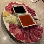 ホルモン・焼肉　8 hachi  - 