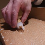 鮨 江藤 - 広島県産カワハギ/肝醤油