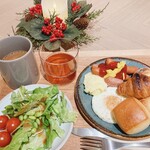 REFUEL⁺ cafe & bar - 