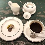 SALONE 2007 - 小菓子と食後のカフェ