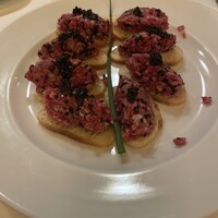 ベンジャミンステーキハウス 六本木 - タルタルをバゲットに乗せて