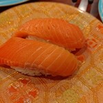 回鮮 まぐろ亭 - サーモン？