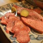 にく楽家 鐵牛 黒毛和牛赤身肉とホルモン焼肉屋 守口・土居店 - 