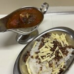 かれーの店 うどん  - オイスター薬膳グレート、ご飯大盛り、チーズ、スパイシーひき肉、焼トマト