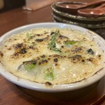 どぜう・四季料理 やぶや - 酒粕グラタン（¥1,100）
      酒粕がしっかり香る和テイストのめっちゃ美味しいグラタンでした〜♪ 
      ゞ(｡｡*)ﾉｳｯ!ヾ(*'ﾛ')ﾉ"ﾏｯ!ゞ(*｡｡)ﾉｳｯ!ヾ('ﾛ'*)ﾉ"ﾏｯ!