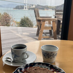 海の見えるカフェ - 