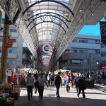 弘明寺丿貫 - 弘明寺かんのん通り商店街。なにやらイベントが。