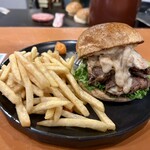 髙橋バーガー - 2025.2マンスリーバーガー