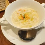 ビストロ アン ファミーユ - 野菜のチャウダースープ