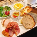 ビストロ アン ファミーユ - モーニングプレート