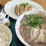 尾道ラーメン なかむら - 餃子ごはんセット